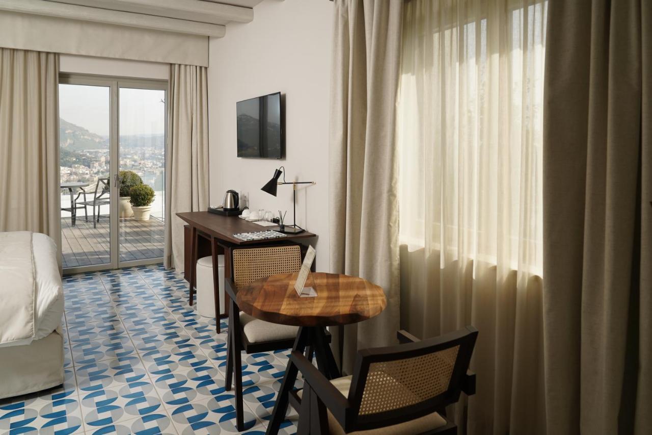 Dimora Dei Lari Hotel Bacoli Kültér fotó